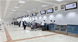 مطار مسقط يحصل على “الاعتماد الكربوني” من “الدولي للمطارات”