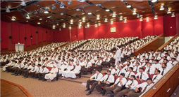 مواصلات الإمارات تدرّب 286 سائق ومشرفة لسلامة ذوي الاحتياجات الخاصّة
