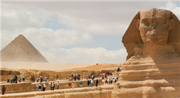بعد 5 سنوات.. مصر تخسر 65% من إيرادات السياحة