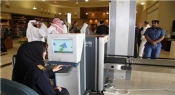 جمارك دبي تكمل استعدادتها لاستقبال السياح والمسافرين في مطارات دبي خلال الاعياد