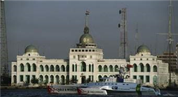إنشاء 6 أنفاق جديدة أسفل قاع قناة السويس