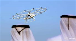 طائرات بدون طيار لضبط الطرقات في دبي